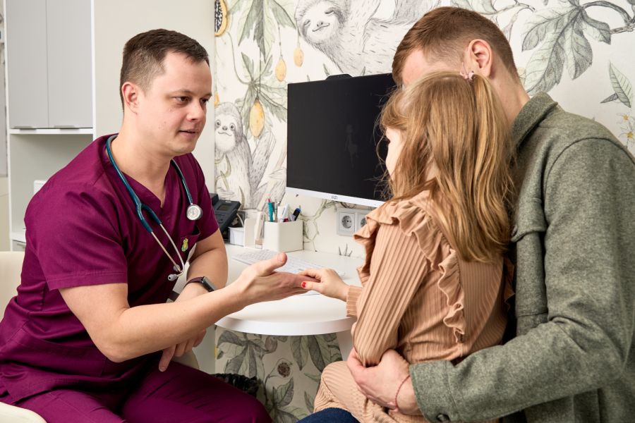 Почему шелушится кожа у детей