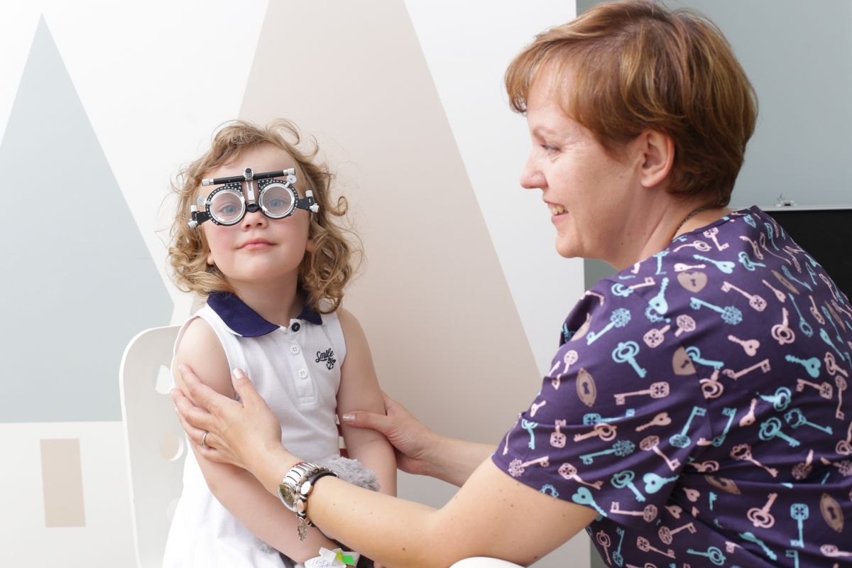 Близорукость у детей: диагностика и лечение